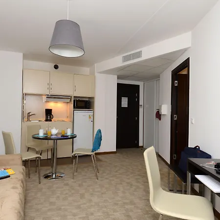 Zenitude Swiss Aparthotel 4*
