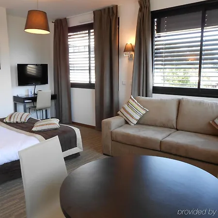 Zenitude Swiss Aparthotel 4*