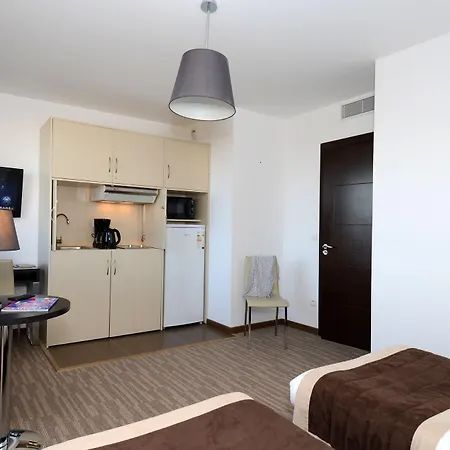 Aparthotel Zenitude Swiss