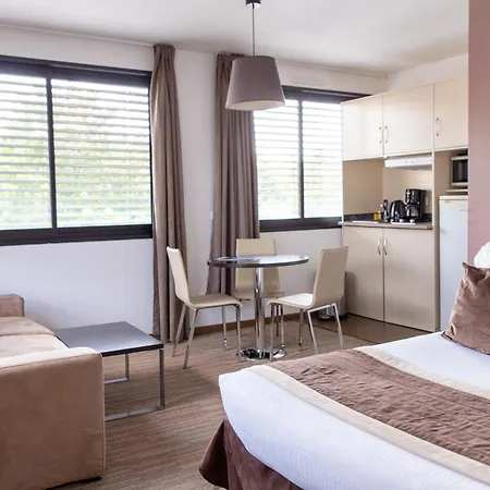Aparthotel Zenitude Swiss Ferney-Voltaire